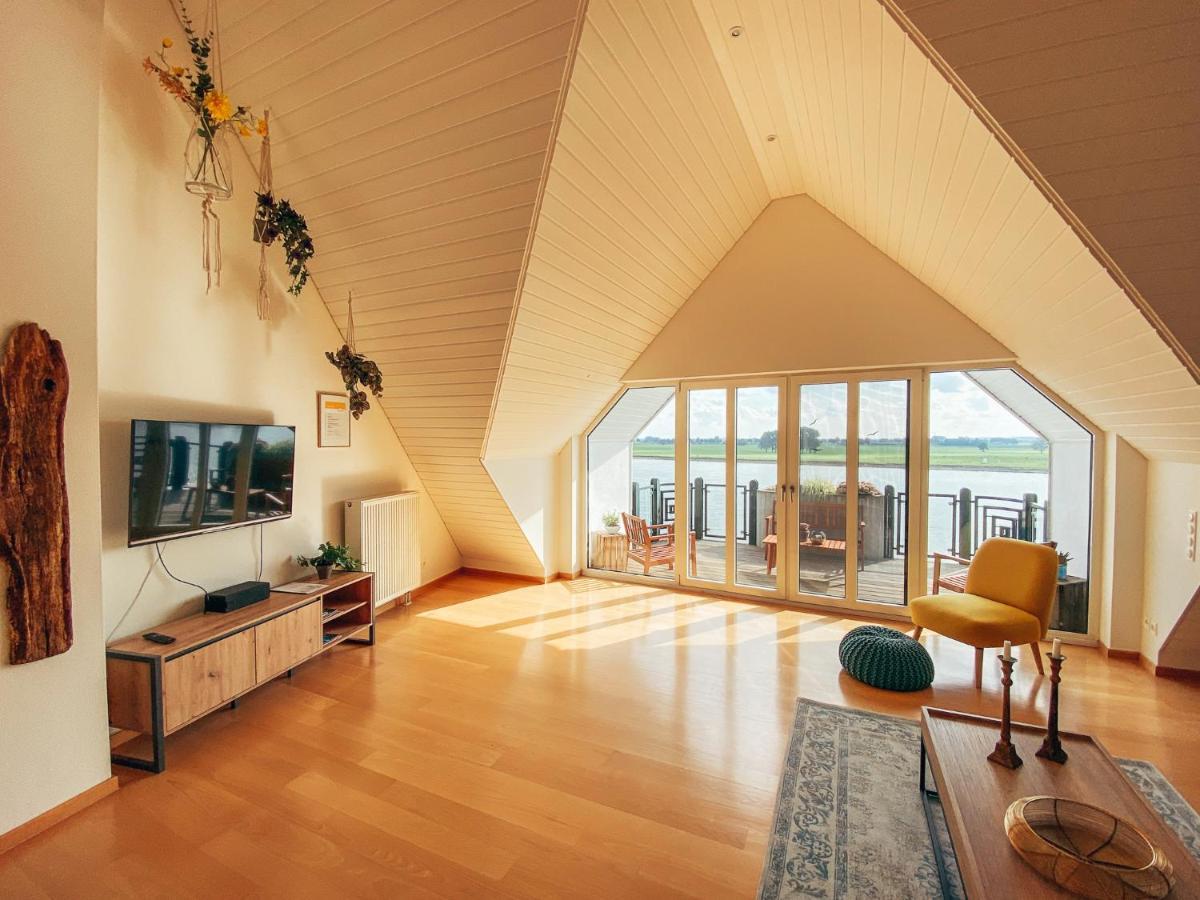 Rheinloft 3 - Grosse Giebelwohnung Mit Dachterrassen An Der Rheinpromenade Emmerich Dış mekan fotoğraf